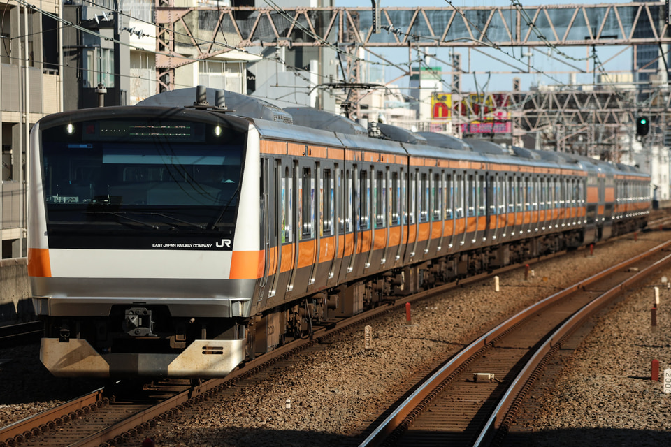 JR東E233系トタT11編成<br class="br-sp" />(T11編成)の写真
