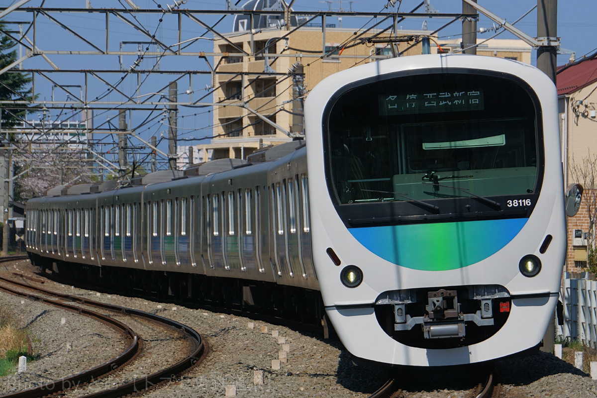 西武鉄道  30000系 38116F