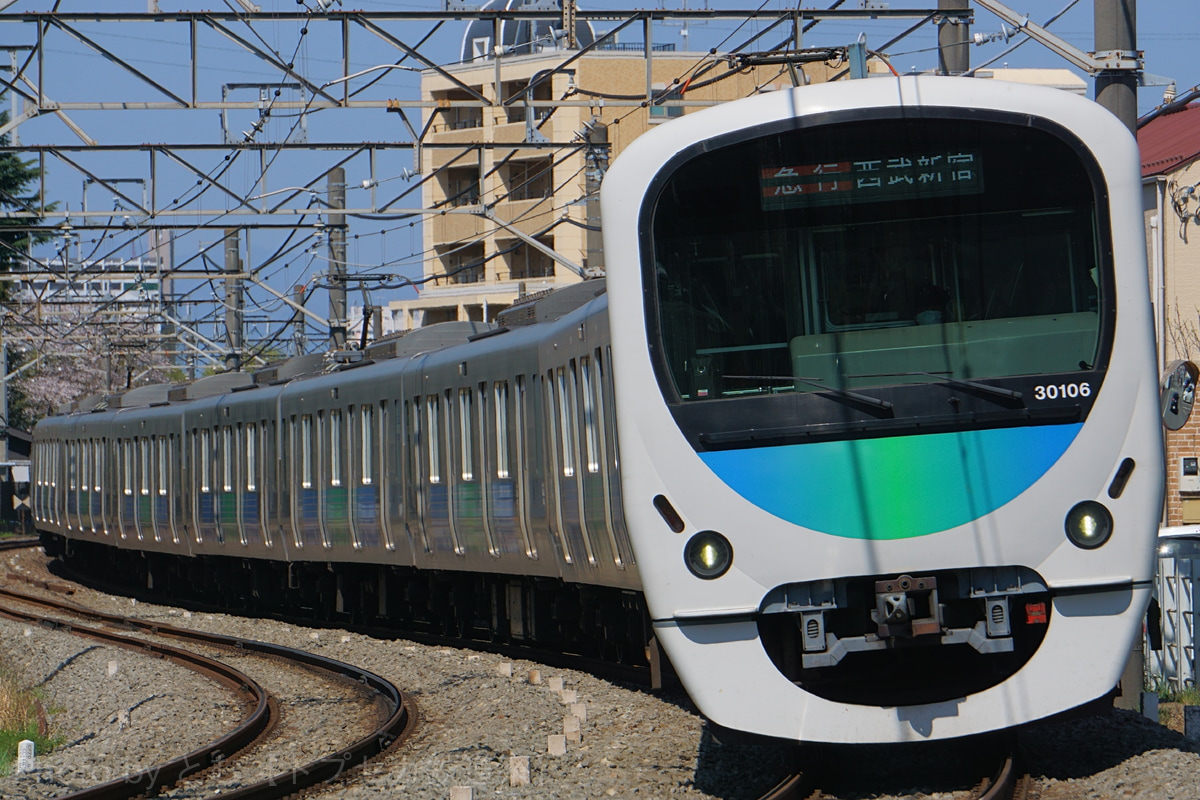 西武鉄道  30000系 30106F