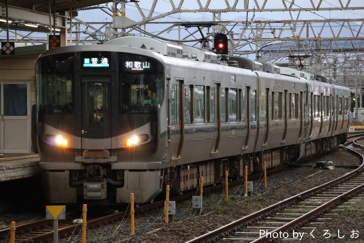 JR西日本 吹田総合車両所新在家派出所 227系 SR07編成