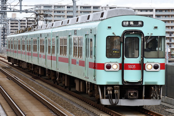 西日本鉄道5000形5035Fを白木原駅で撮影した画像