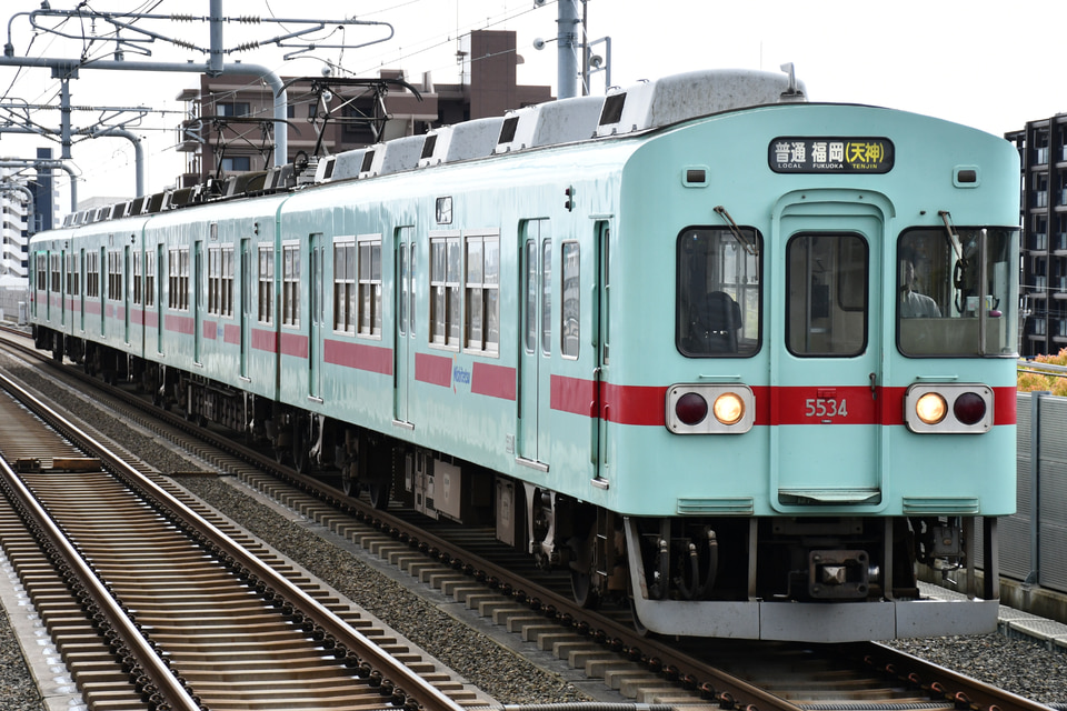 西鉄5000形5034F<br class="br-sp" />(5034編成)の写真