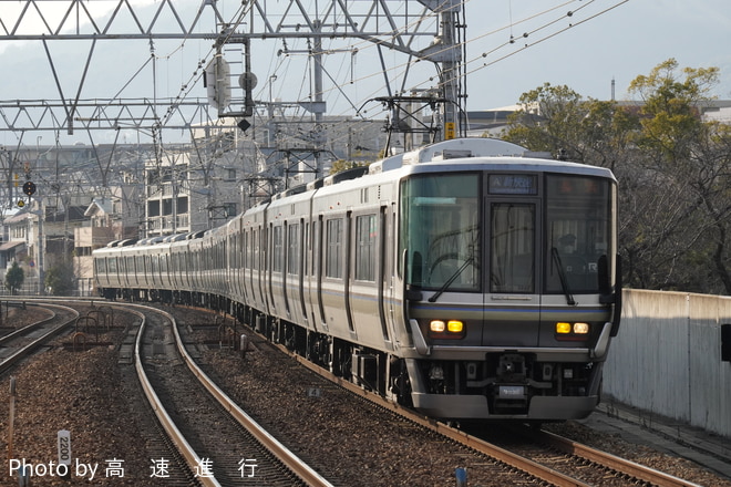 by高　速　進　行