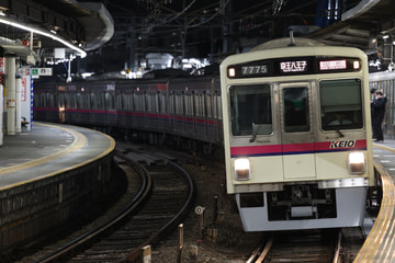 京王電鉄7000系7725Fを不明で撮影した画像