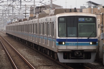 東京メトロ 05系 行徳駅付近