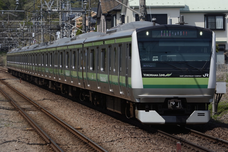 JR東E233系クラH011編成<br class="br-sp" />(H011編成)(H011編成)の写真