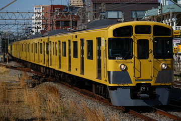 西武鉄道2000系2093Fを小川駅で撮影した画像