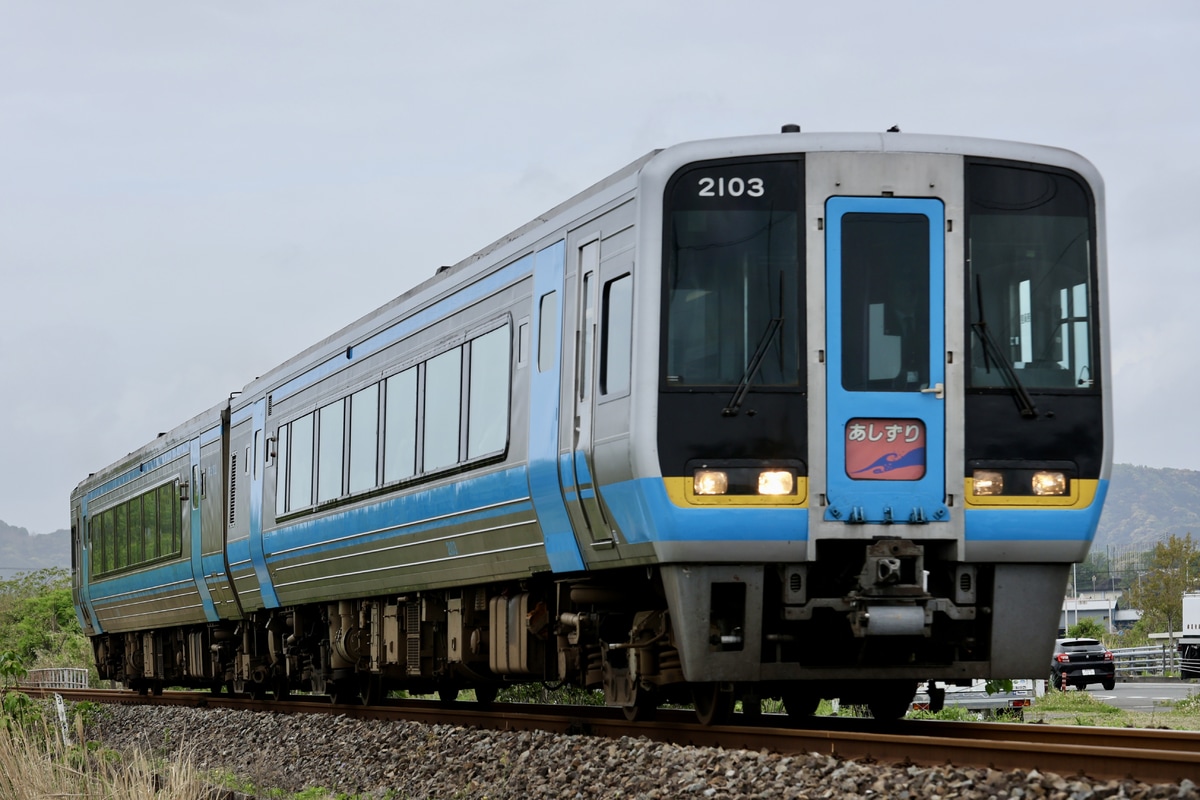 JR四国 高知運転所 2000系 2103