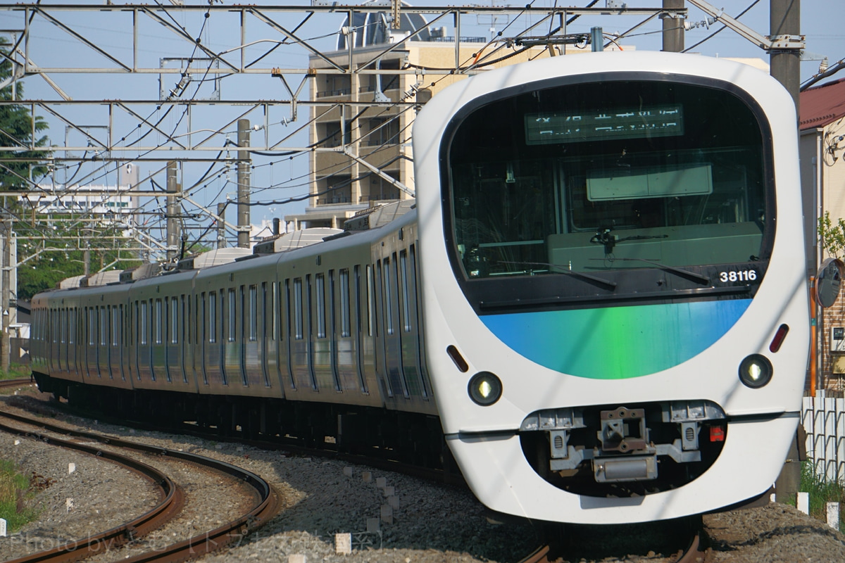 西武鉄道  30000系 38116F
