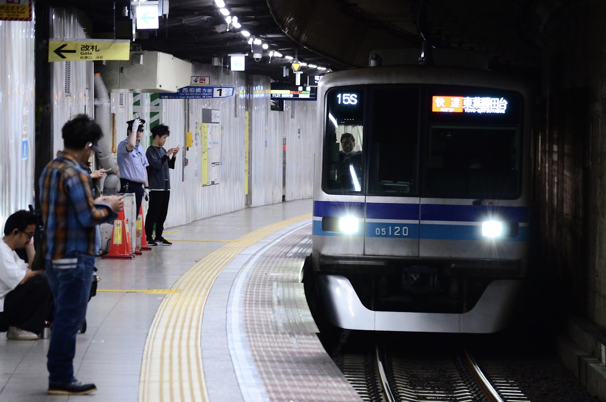 東京メトロ 深川検車区 05系 05-120F