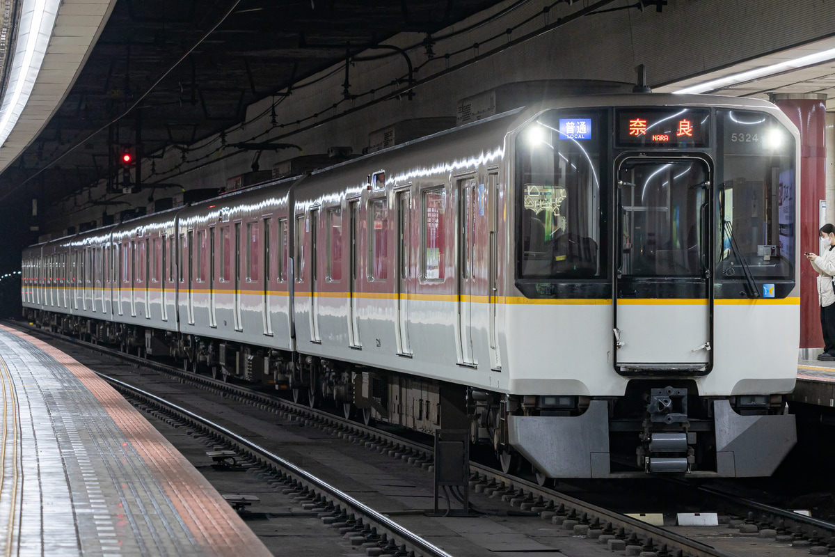 近畿日本鉄道  5820系 DH24