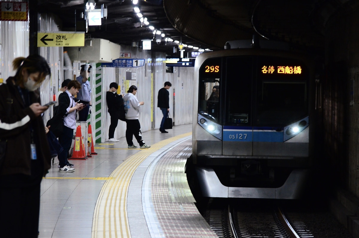東京メトロ 深川検車区 05N系 05-127F