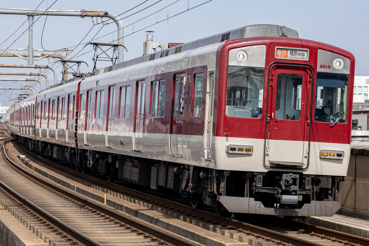 近畿日本鉄道  8810系 FL16
