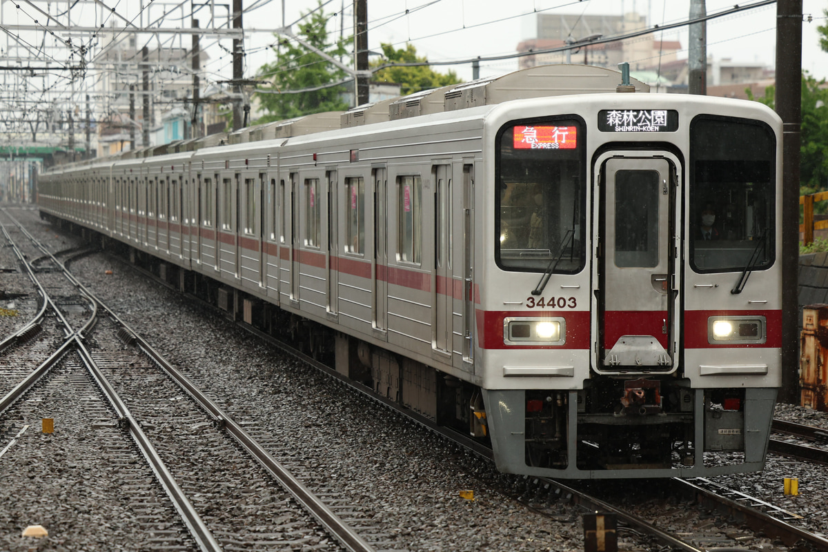 東武鉄道  30000系 31403F
