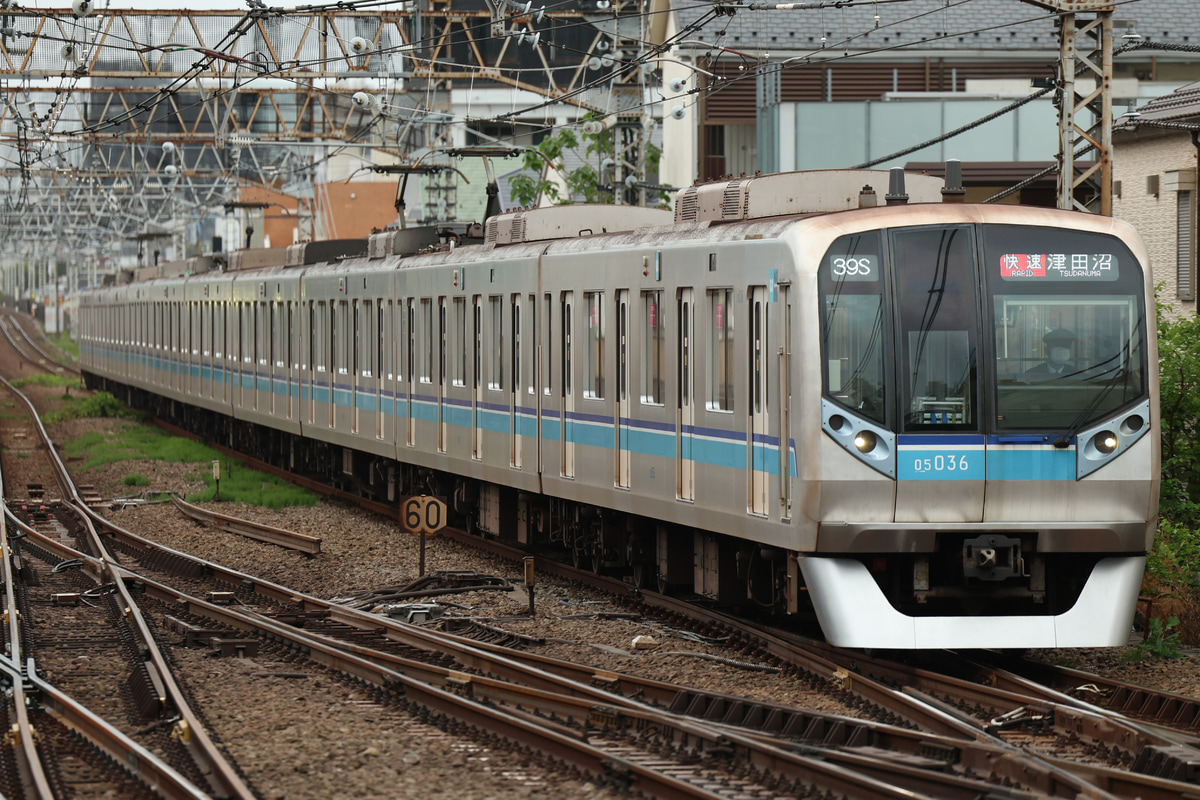 東京メトロ 深川検車区 05系 05-136F