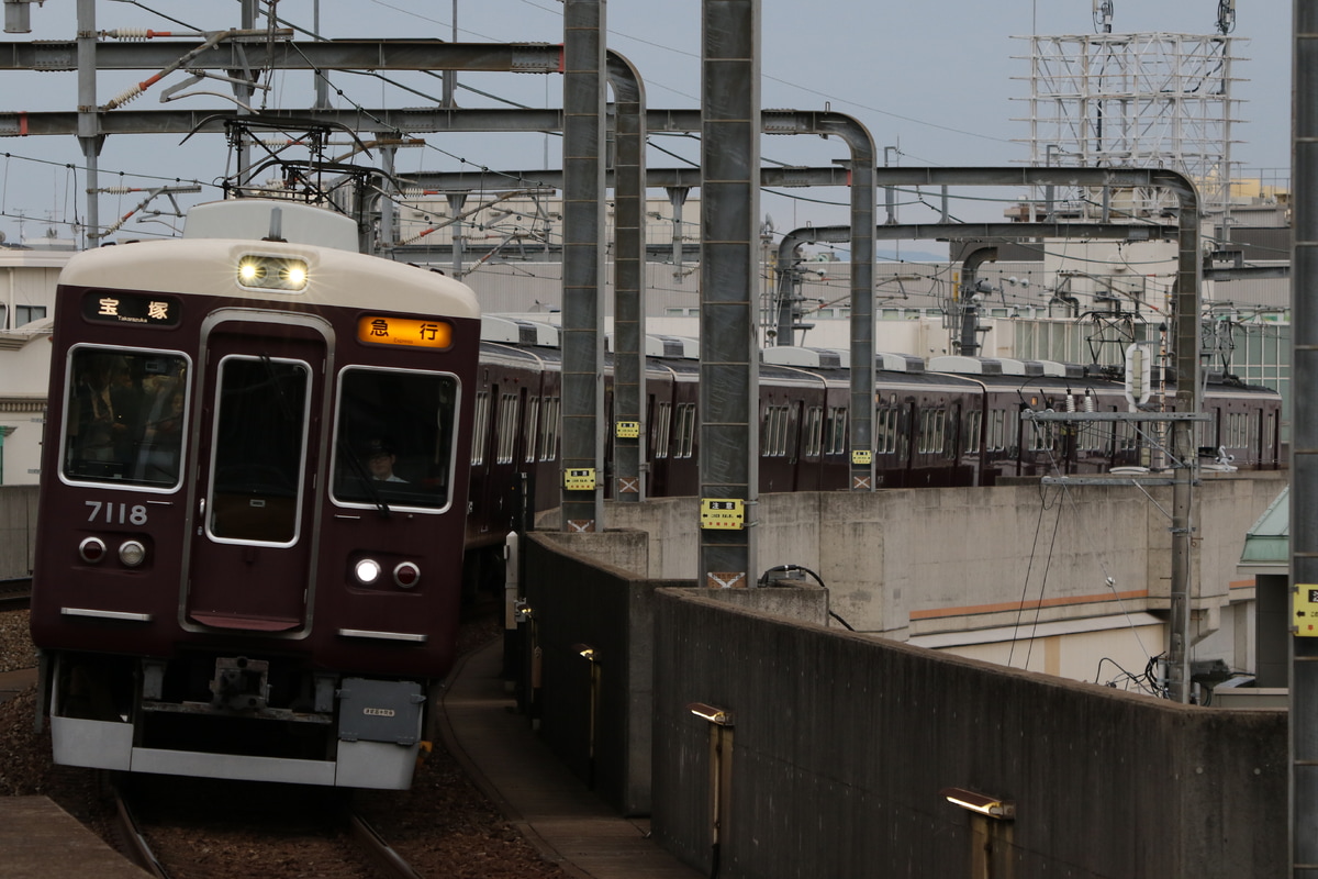 阪急電鉄 平井車庫 7000系 7018F