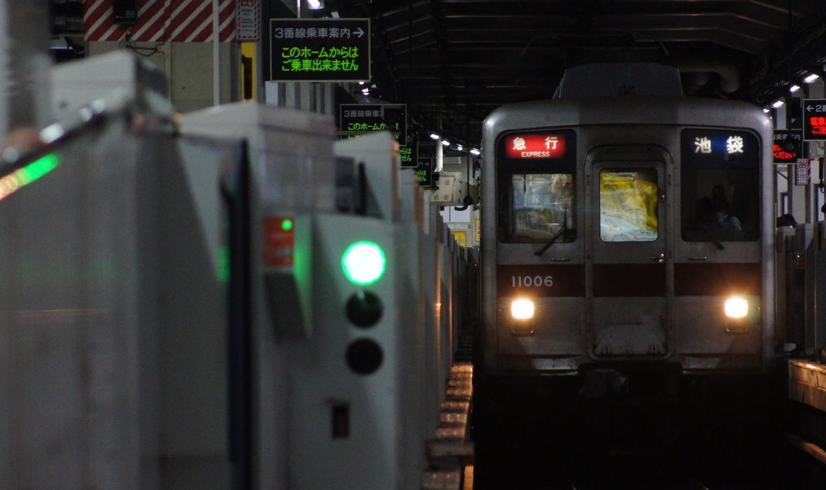 東武鉄道 森林公園検修区 10000系 11006F