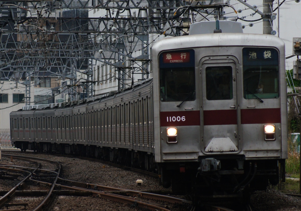 東武鉄道 森林公園検修区 10000系 11006F