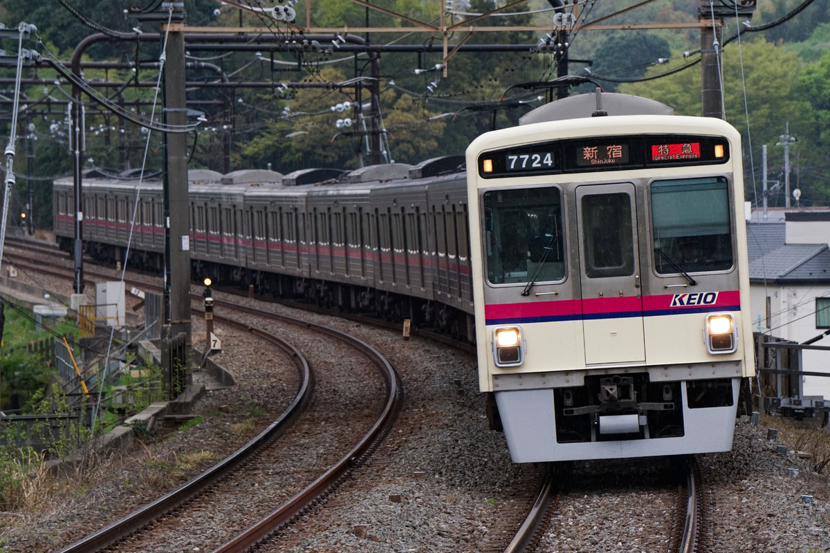 京王電鉄 若葉台検車区 7000系 7724F