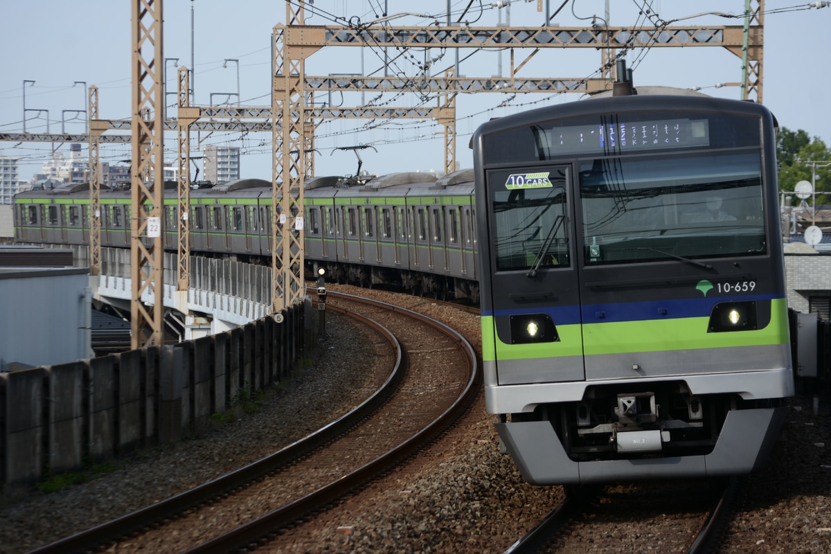 東京都交通局 大島車両検修場 10-300形 10-650F
