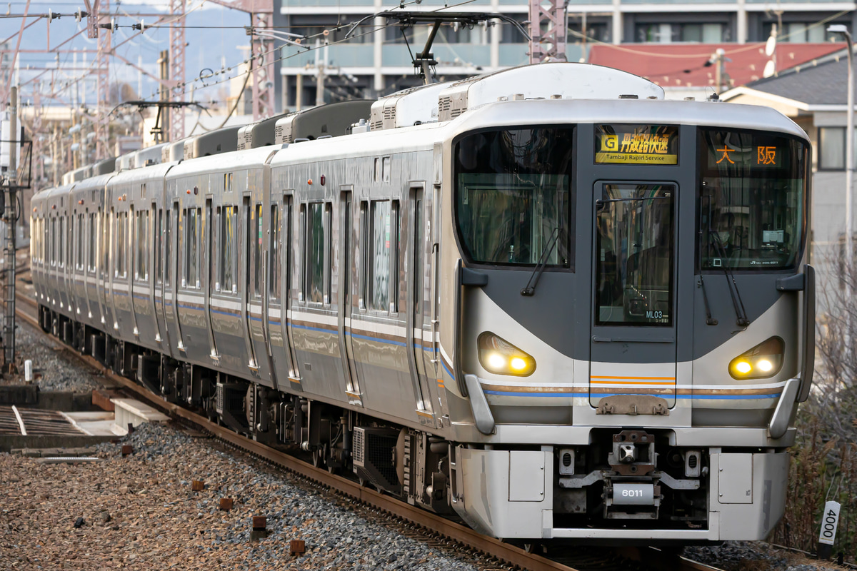 JR西日本  225系 ミハML03編成