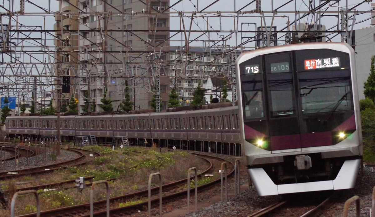 東京メトロ 鷺沼検車区 08系 105F