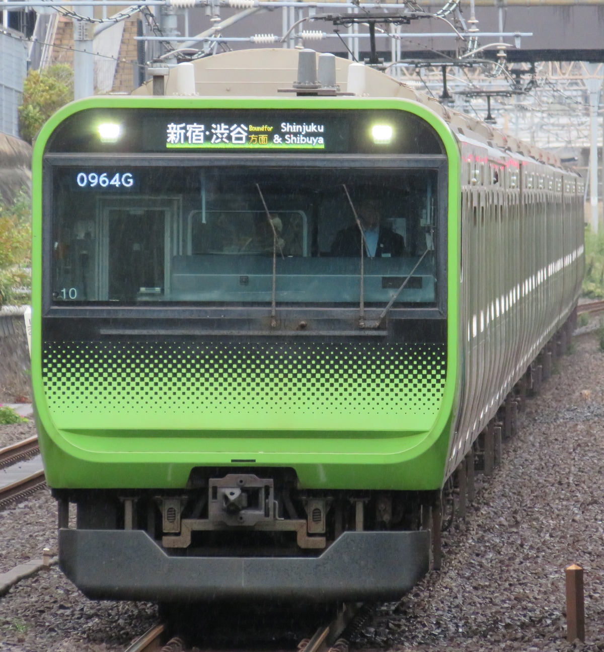 JR東日本 東京総合車両センター本区 E235系 トウ10編成
