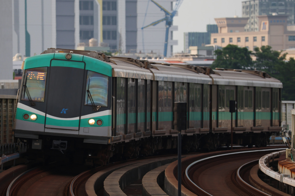 高雄捷運  高運量電車 043編成