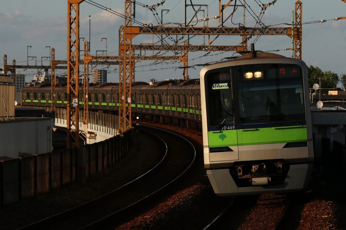 東京都交通局 大島車両検修場 10-300形 10-460F