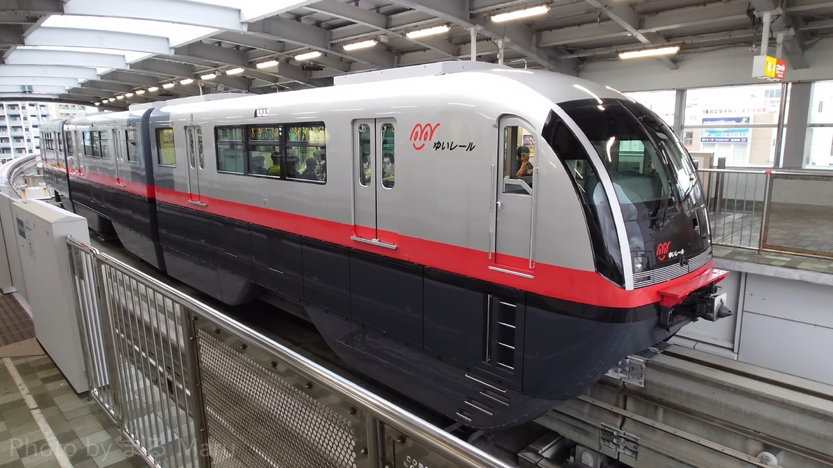 沖縄都市モノレール 沖縄都市モノレール運営基地 1000形 33編成