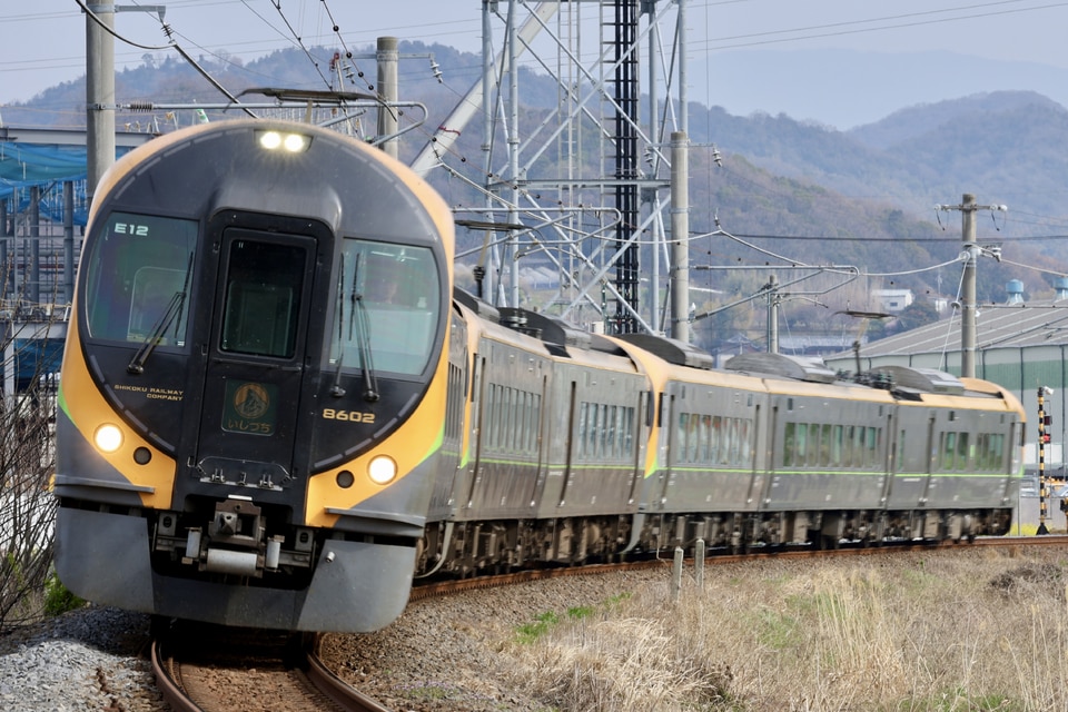 JR四8600系E12編成の写真