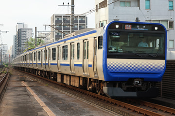 JR東日本E235系クラF-21編成を本千葉駅で撮影した画像