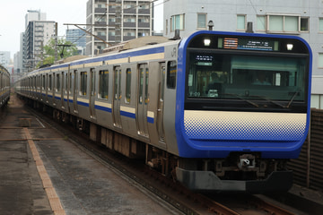 JR東日本E235系クラF-09編成を本千葉駅で撮影した画像