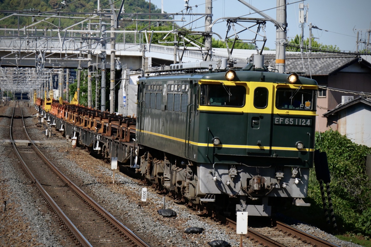 JR西日本 下関総合車両所運用検修センター EF65 1124