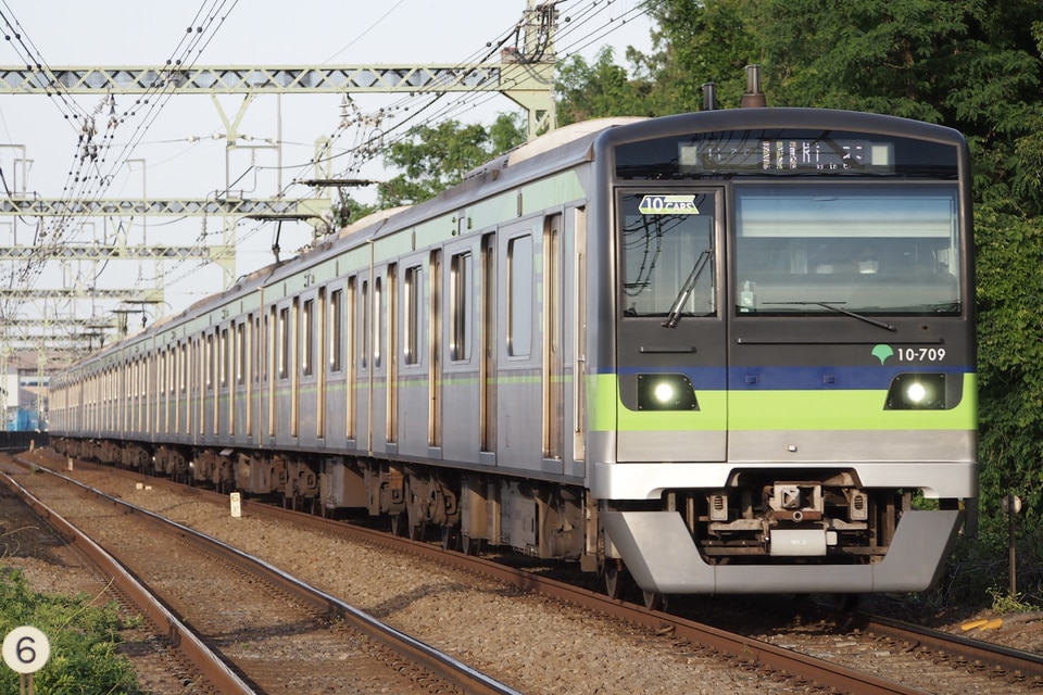 都営10-300形10-700編成<br class="br-sp" />(10-700F)の写真
