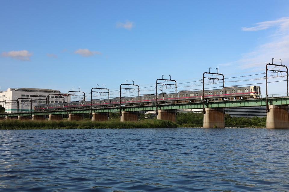 京王9000系9703F<br class="br-sp" />(9703編成)の写真