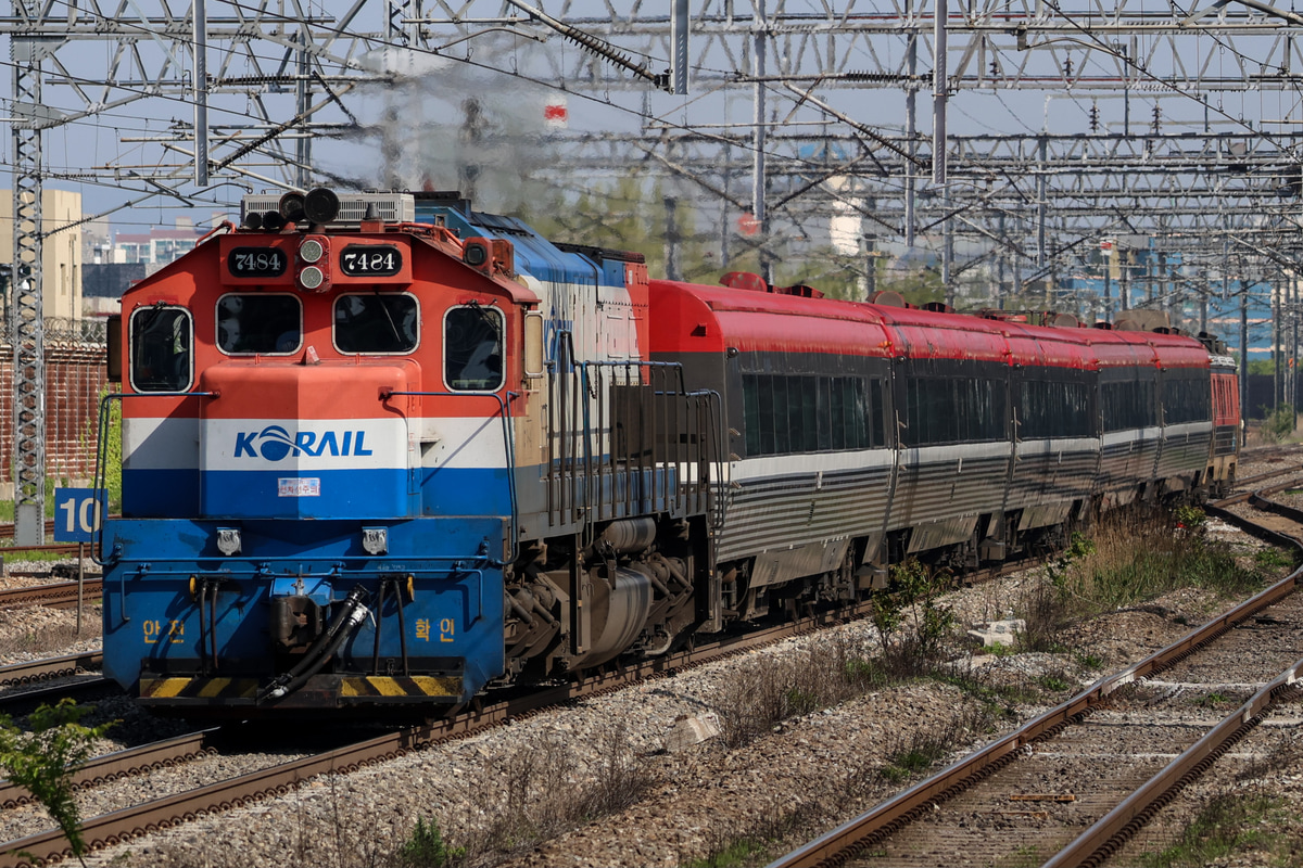 韓国鉄道公社  7400形 7484