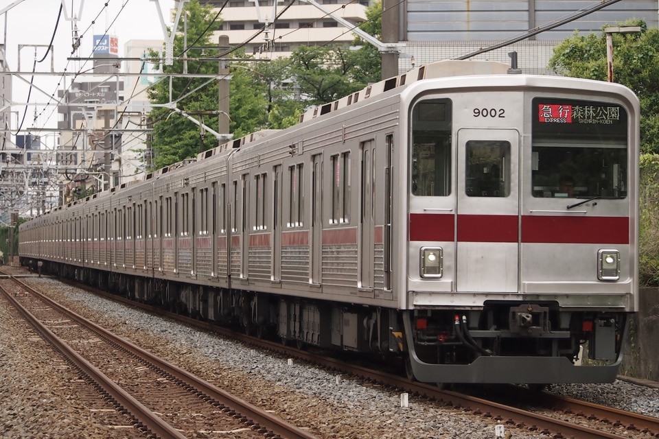 東武9000系9102F<br class="br-sp" />(9102編成)の写真
