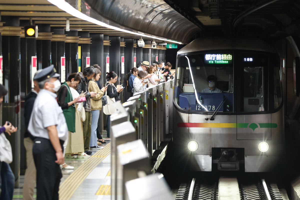 東京都交通局  12-000形 12-371F
