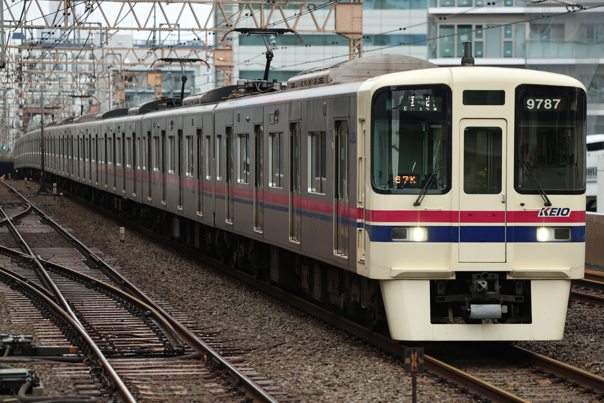 京王電鉄  9000系 9737F