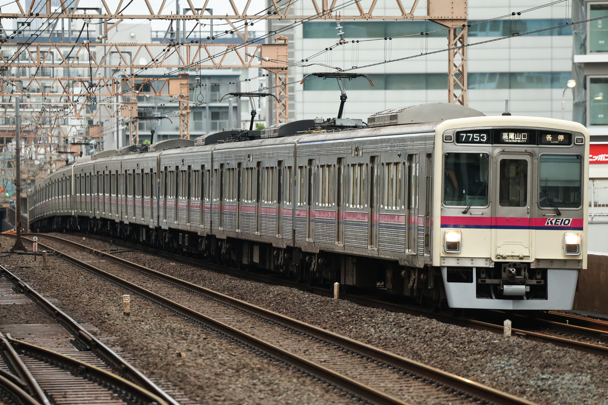 京王電鉄  7000系 7703F