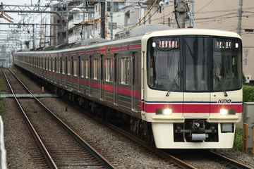 京王電鉄8000系8710Fを不明で撮影した画像