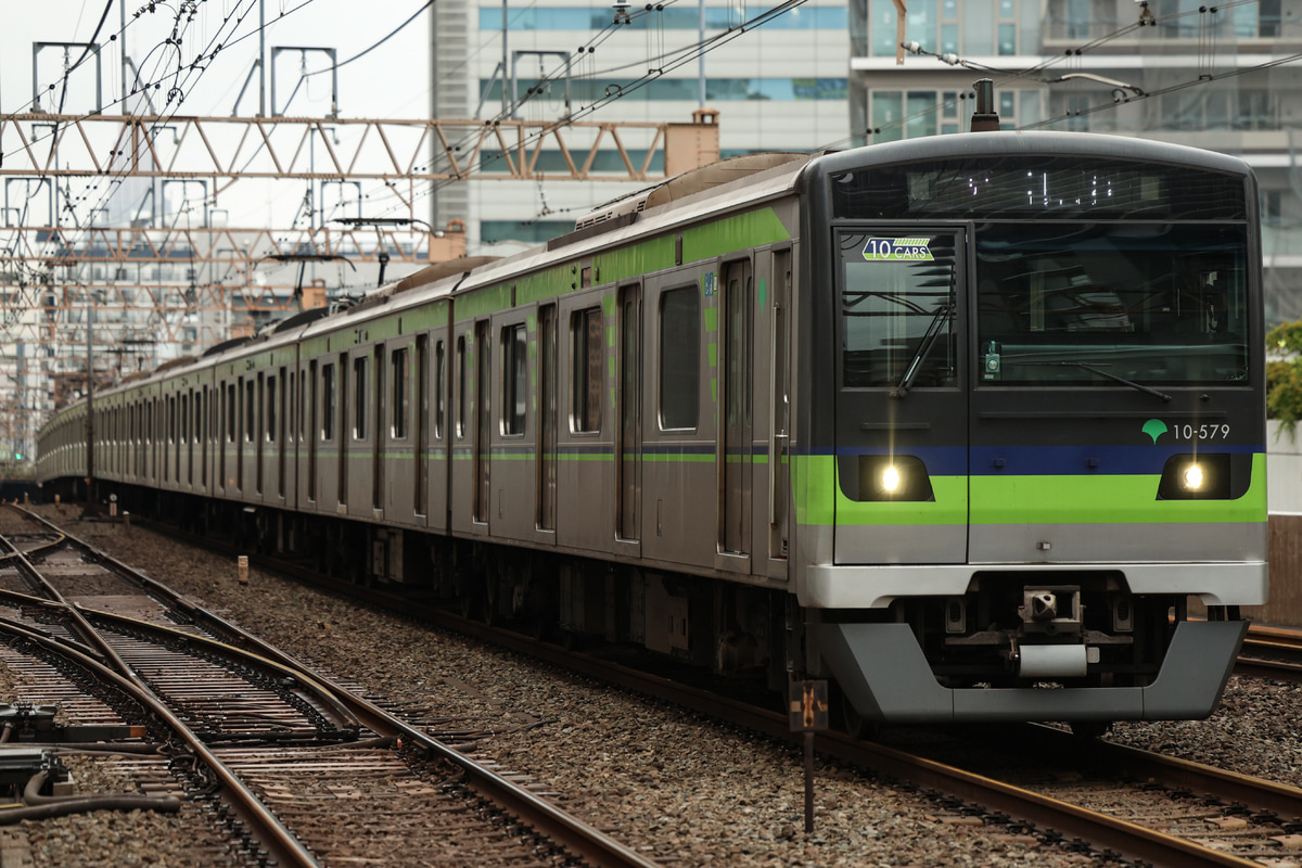 東京都交通局 大島車両検修場 10-300形 10-570F