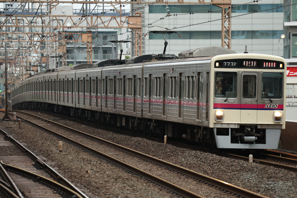 京王電鉄  7000系 7721F