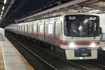 京王電鉄8000系8733Fを不明で撮影した画像