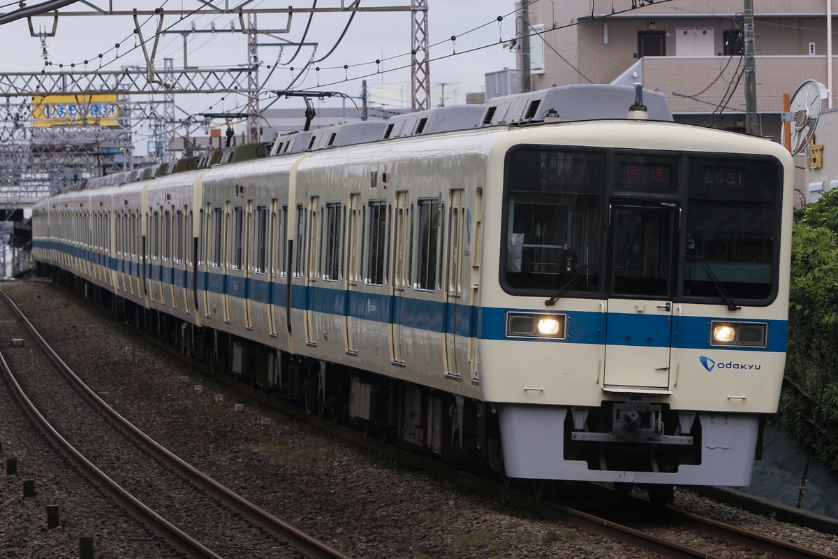 小田急電鉄  8000形 8051F