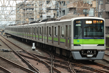 東京都交通局10-300形10-470Fを笹塚駅で撮影した画像