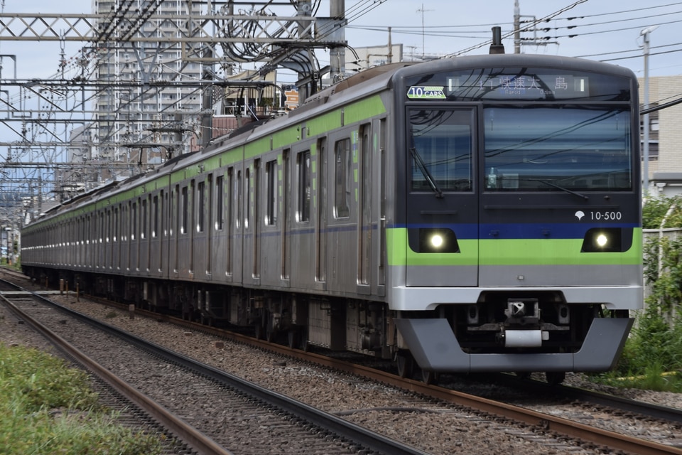 都営10-300形10-500編成<br class="br-sp" />(10-500F)の写真