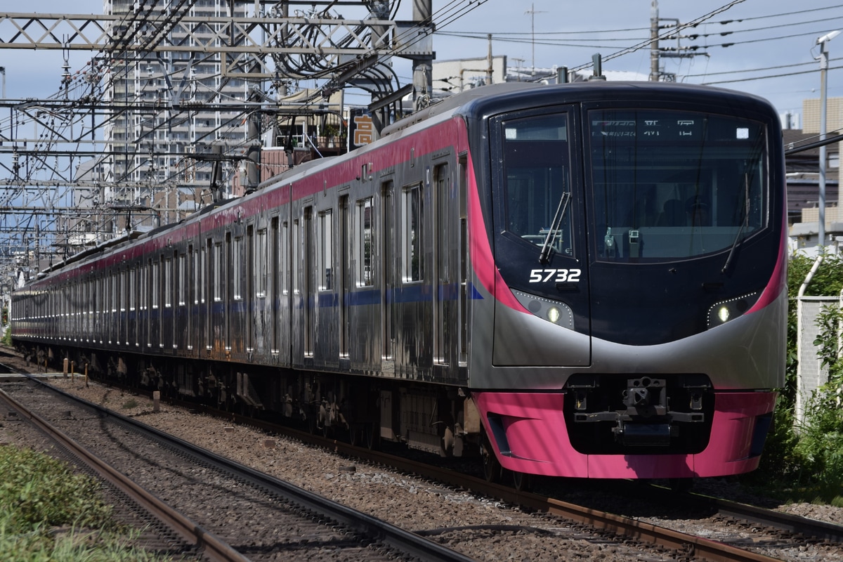 京王電鉄 若葉台検車区 5000系 5732F