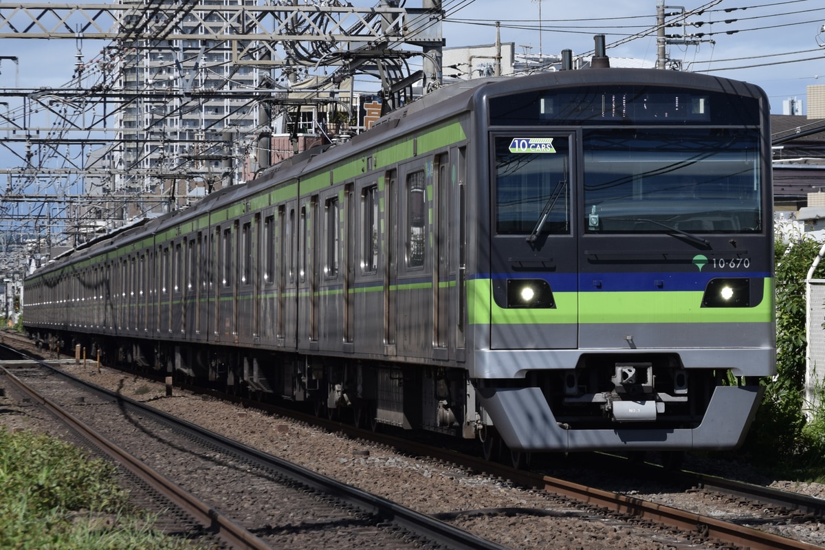東京都交通局 大島車両検修場 10-300形 10-670F